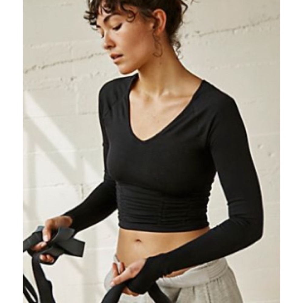 Free People Movement Good Karma Ruched Layer, size M/L in black